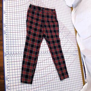Old Navy Pixie High Rise Secret Slim Pockets Red/Blue Plaid Size 4 Petite